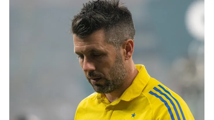 "Torcedor merece algo descente"; ídolo do Cruzeiro 'perde a linha' e detona trabalho de Paulo Pezzolano