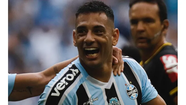 Foto: Maxi Franzoi/AGIF - Diego Souza anotou um hat-trick.