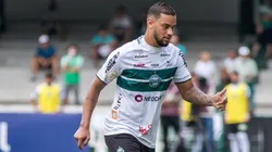 Foto: Robson Mafra/AGIF - Thonny Anderson e mais dois são baixas para o duelo contra o Galo