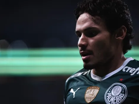 Palmeiras 'guarda dinheiro' visando contratar meia para disputar posição com Veiga