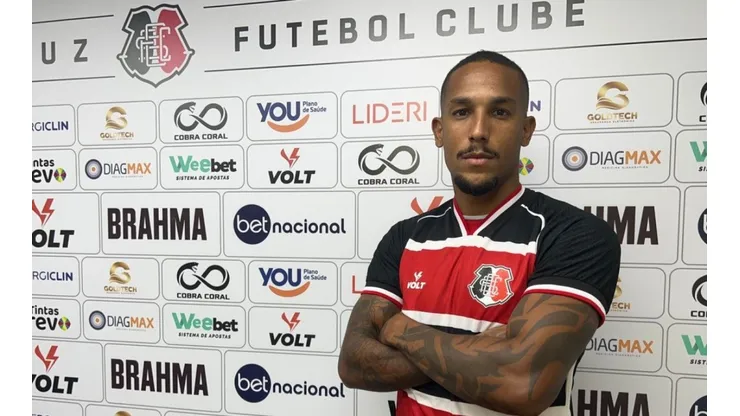 Henrique Barros/Santa Cruz. Antes de fechar contrato com o Santa Cruz, Raphael esteve no Resende-RJ