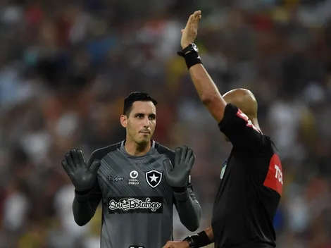 Sugestão de concorrência a Gatito no Botafogo causa polêmica nas redes sociais