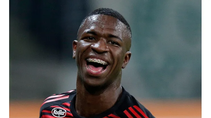 Foto: Daniel Vorley/AGIF - Vini Jr é sempre elogiado em solo espanhol.