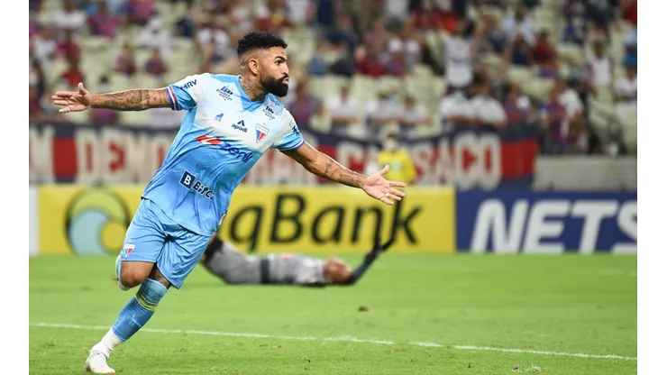 Kely Pereira/AGIF - Romarinho deve voltar ao time titular do Fortaleza