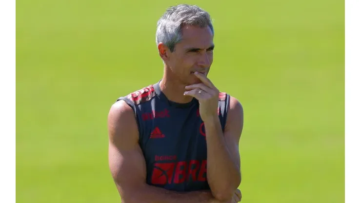 Xodó de Paulo Sousa tem lesão mais grave do que se imaginava e preocupa Nação; CONFIRA