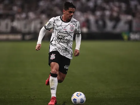 “Memória curta”; Fagner comenta marca histórica no Corinthians e critica protestos