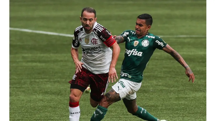 Alexandre Schneider/Getty Images/ Flamengo x Palmeiras, rivalidade alta nos últimos anos e confronto equilibrado.