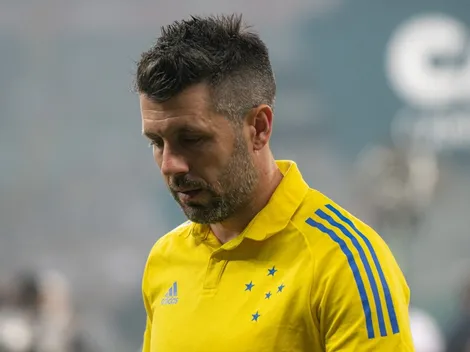 Pezzolano se manifesta sobre polêmica na partida e minimiza ‘culpado’ pela derrota