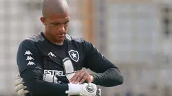 Foto: Vitor Silva/Botafogo/Divulgação - Loureiro: será titular do Botafogo diante do Ceilândia