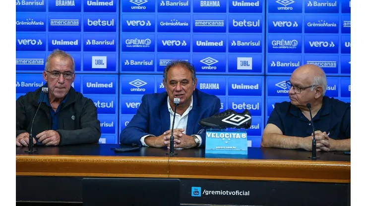 Foto: Lucas Uebel/Grêmio/Divulgação - Direção do Grêmio: buscou informações do atacante durante o Gauchão