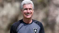Foto: Vitor Silva/Botafogo - Treinador pode aprovar a contratação.