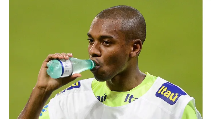 Foto: Mauro Horita/AGIF - Fernandinho deve deixar o City.