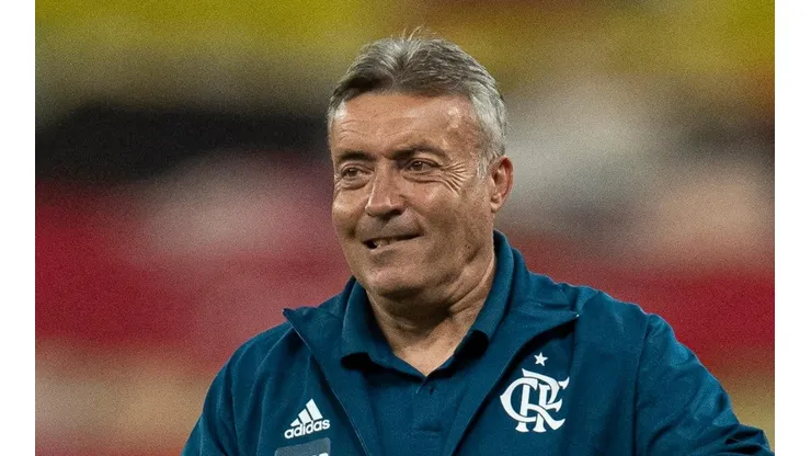 Foto: Jorge Rodrigues/AGIF - Flamngo quer renovar com pupilo de Domènec