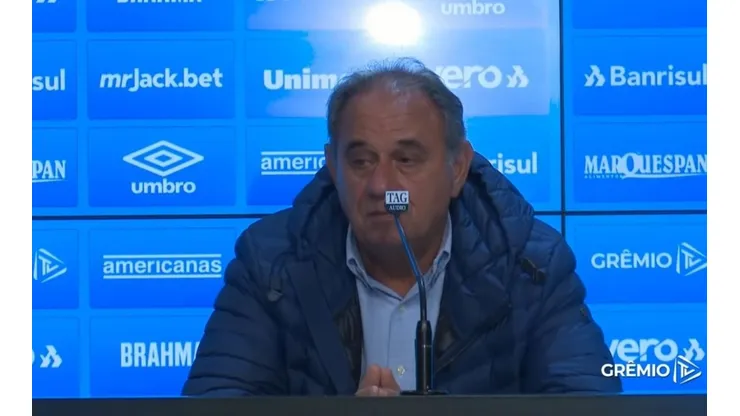 Foto: Reprodução Grêmio TV/YouTube | Denis faz cobranças ao Grêmio