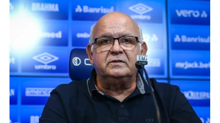 Bolzan revela bastidores sobre reunião com Roger Machado e cobra reação da equipe na Série B