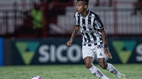 Tchê Tchê fez parte do elenco do Atlético-MG, campeão da Copa do Brasil, Campeonato Brasileiro e Supercopa do Brasil, antes de chegar ao Botafogo. / Foto: Heber Gomes/AGIF