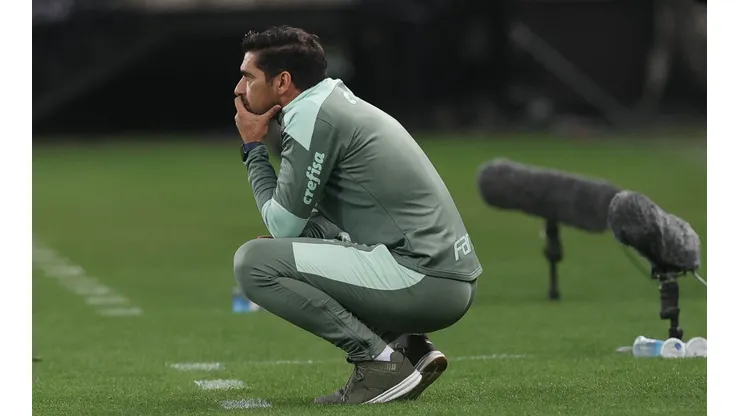 "Haja paciência"; 'xodó' de Abel não é poupado e torcida do Palmeiras crítica rendimento de meio-campista