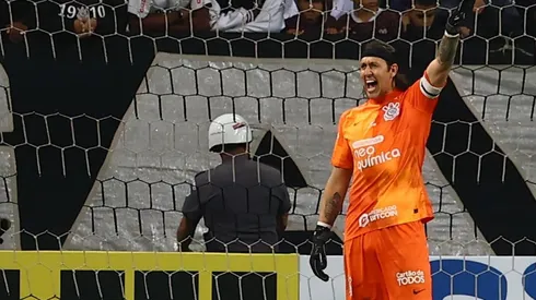 Foto: Marcello Zambrana/AGIF | Cássio foi a surpresa do jogo para Menon