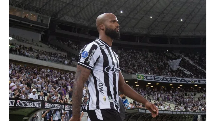 Foto: (Felipe Santos/Ceará SC) - Messias não ignorou sua responsabilidade na derrota do Ceará neste domingo (17), mas espera recuperar a boa fase o mais rápido possível