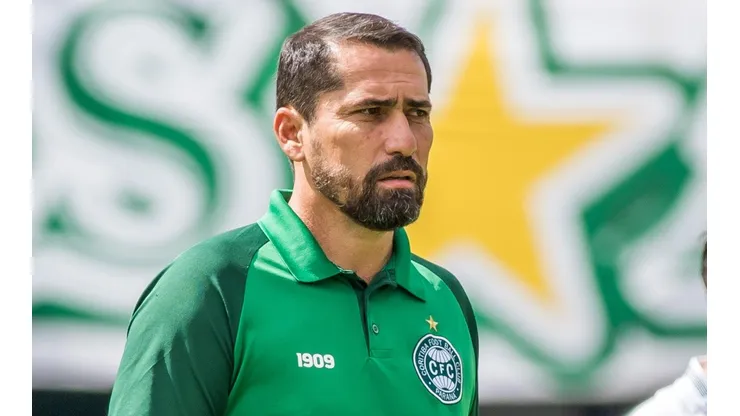 Foto: Robson Mafra/AGIF - Pupilo de Gustavo Morínigo quase acertou com rival da Série A