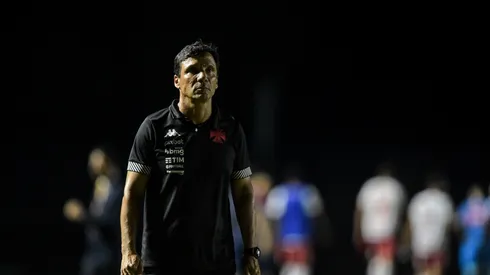 Lateral titular de Zé Ricardo 'voltará às origens' em duelo da Série B