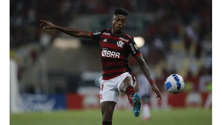 Bruno Henrique é um dos desfalques do Flamengo para o jogo deste domingo (17), diante do São Paulo, no Maracanã