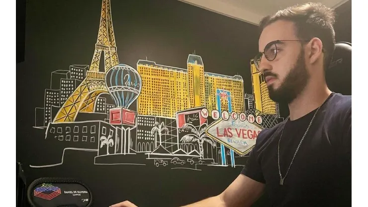 Daniel Oliveira faz conteúdo de qualidade sobre poker (Foto: Reprodução Instagram Daniel Oliveira)
