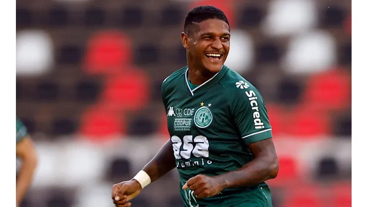 Foto: Thiago Calil/AGIF - Rodrigo Andrade chega aos 50 jogos com a camisa do Bugre