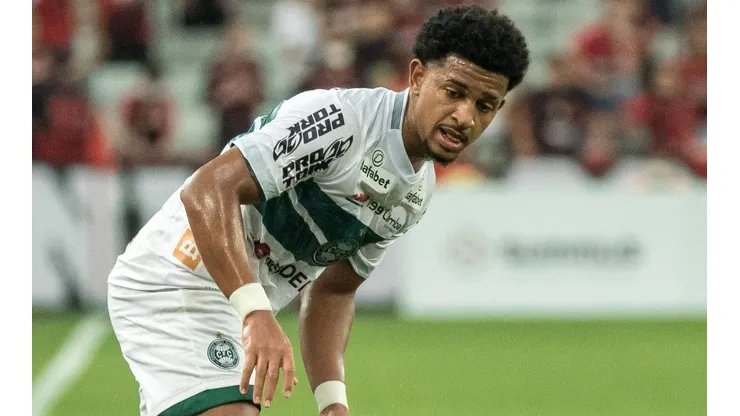 Foto: Robson Mafra/AGIF - Warley: desfalca o Coritiba contra o Santos