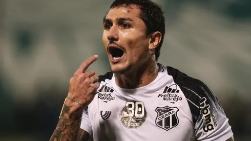 Foto: Ettore Chiereguini/AGIF | Vina defende arquirrival em polêmica na Libertadores