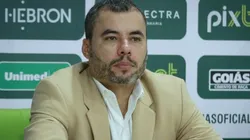 Foto: (Twitter Oficial Goiás/Rosiron Rodrigues/Goiás E.C.) - Jair Ventura foi oficialmente apresentado pelo Goiás nesta quinta-feira (14)