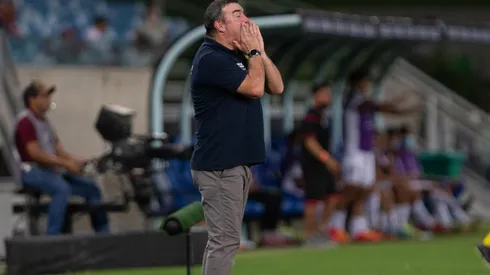 Foto: Gil Gomes/AGIF - Pintado lamentou derrota para o Racing na Copa Sul-Americana