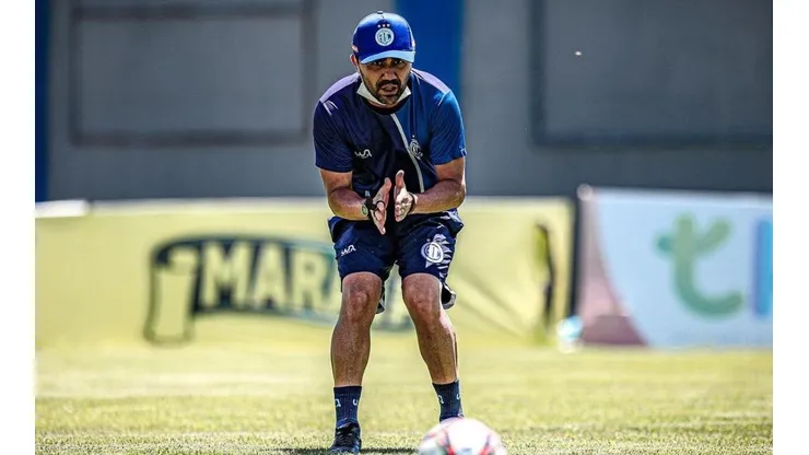 Lucas Almeida/ADC Confiança. Luizinho Lopes não é mais o treinador do Dragão do Bairro Industrial