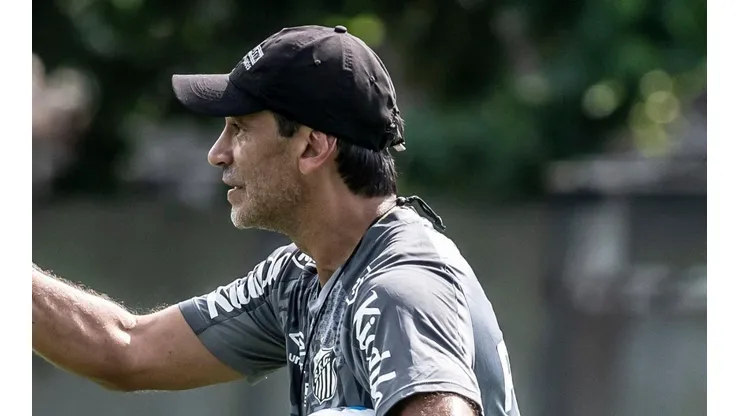 - Fabián Bustos vem encontrando trabalho no Peixe