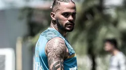 Foto: Ivan Storti/Santos FC/Divulgação - Auro: ficou fora dos dois jogos do Santos na Sul-Americana