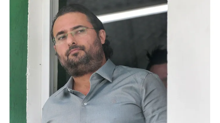 Foto: Ale Cabral/AGIF - Mattos revelou o que aconteceu na negociação envolvendo Vitor Roque, Athletico e CruzeiroFoto: Ale Cabral/AGIF - Mattos revelou o que aconteceu na negociação envolvendo Vitor Roque, Athletico e Cruzeiro