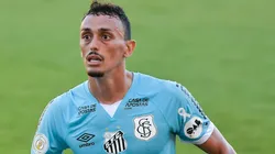 - Pituca com a camisa do Peixão