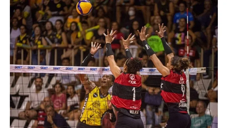 Paula Reis/Flamengo/ Superliga Feminina: Praia Clube vence Sesc Flamengo e leva a decisão da semifinal para o terceiro jogo.