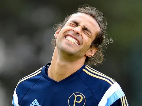 Valdívia não perde tempo e 'tira casquinha' após goleada do Palmeiras