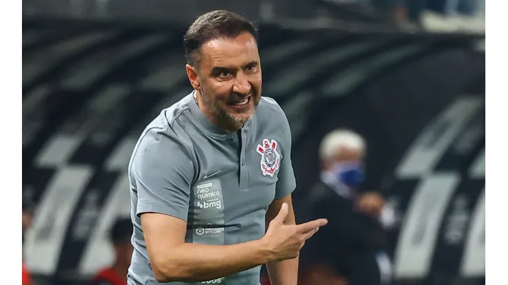 Marcello Zambrana/AGIF - Reserva de Vitor Pereira está na mira do Botafogo