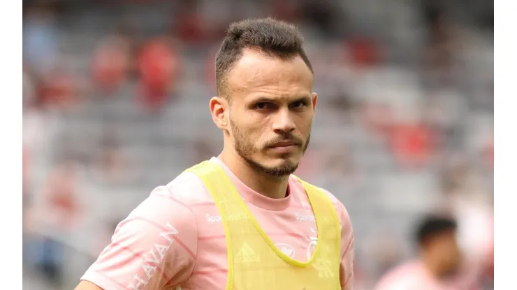 Renê não se cala e fala pela primeira vez sobre saída do Flamengo