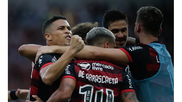Flamengo quer afastar a má fase e voltar a vencer pela Libertadores; time vem de triunfo na estreia, fora de casa