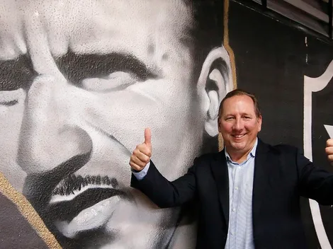 John Textor age rápido no mercado e confirma contratação de meio-campista de 27 anos