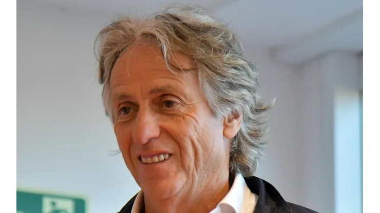 Foto: Thiago Ribeiro/AGIF - Jorge Jesus teria recebido uma boa proposta.