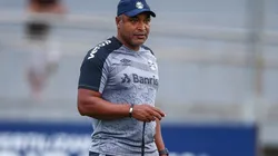 Foto: Lucas Uebel/Grêmio/Divulgação - Roger Machado: elenco do Grêmio segue passando por mudanças