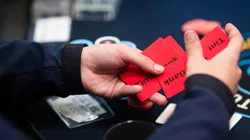 Os cartões de time bank utilizados em torneio de poker (Foto: Neil Stoddart/PSPC)