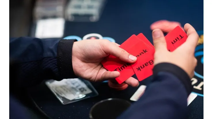 Os cartões de time bank utilizados em torneio de poker (Foto: Neil Stoddart/PSPC)