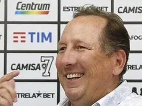 “30 milhões, tiramos da Gávea”; Torcida do Botafogo pede para Textor comprar medalhão do Fla