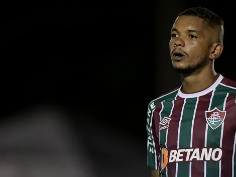 David Braz exalta elenco do Fluminense e projeta briga por títulos