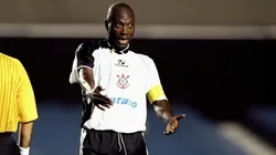 Foto: Shaun Botterill /Allsport | Rincon conquistou o Mundial com o Corinthians em 2000